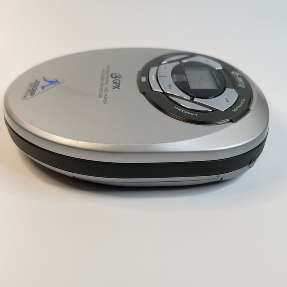 4C GPX C3974 Portable CD Player with Jogger Anti Shock Protection 45 Sec - Picture 2 of 9